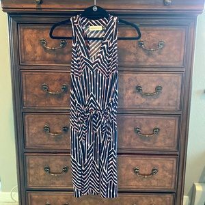 Razorback dress with tie at the waist great for work or fun!